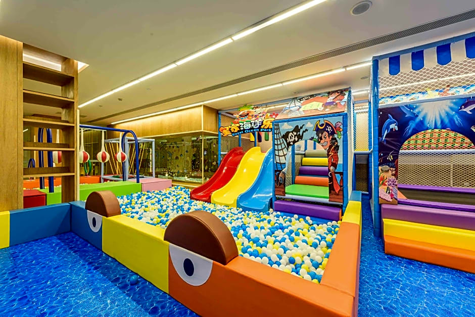 voco Thousand Island Lake By IHG