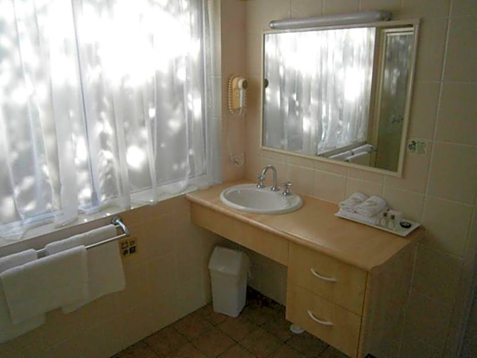 George Bass Motor Inn