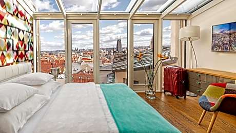 Penthouse Apartment (4 Adults)