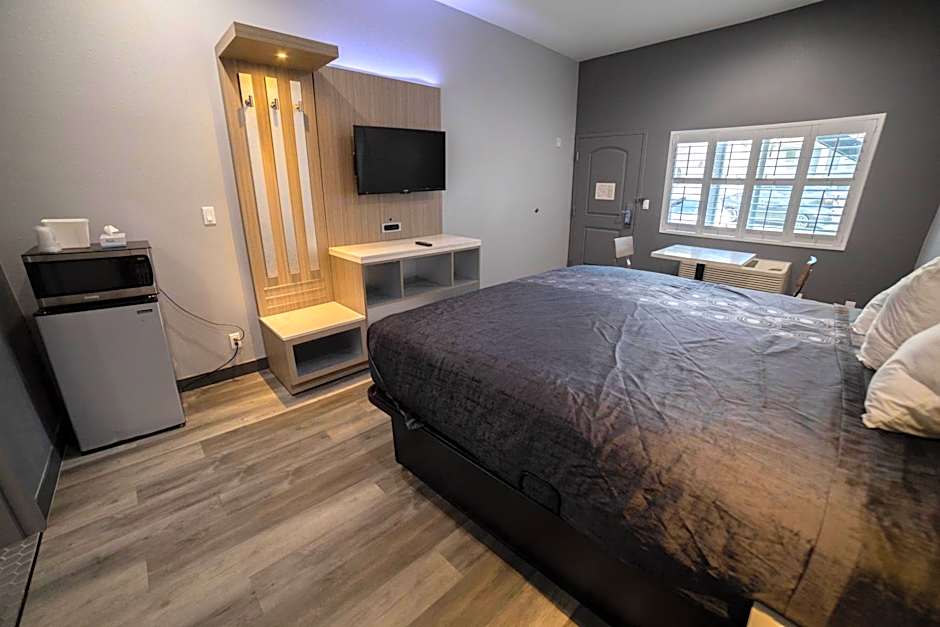 Travelodge by Wyndham Whittier