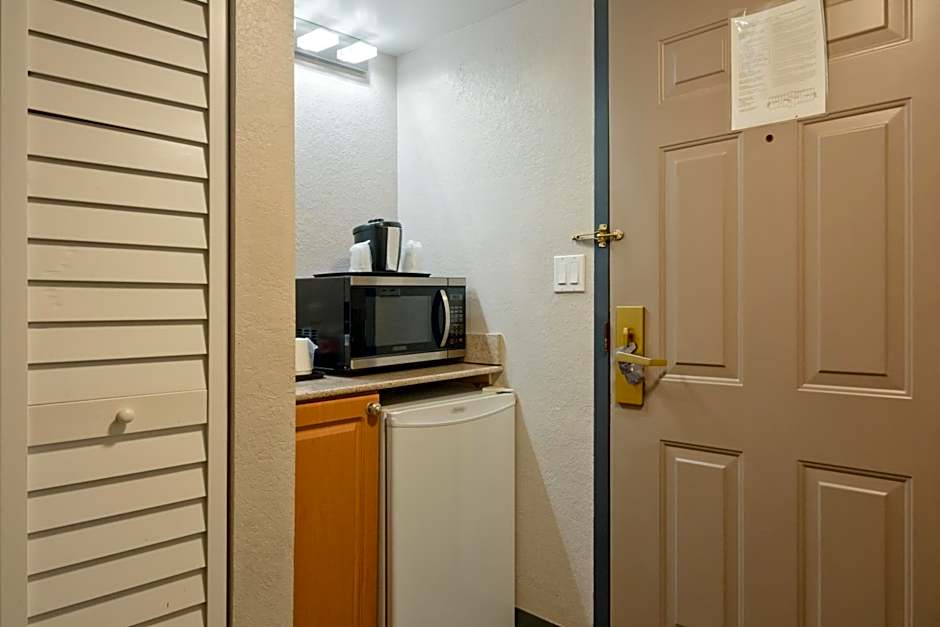 The Palms Inn & Suites Miami, Kendall, FL