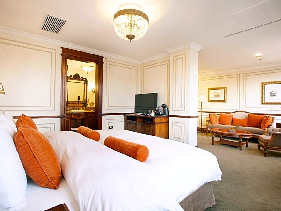 Plaza Grande Hotel