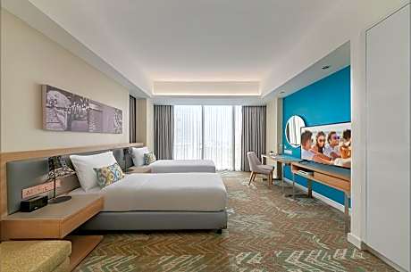 Studio Executive Twin