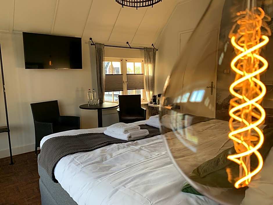 Bed and Breakfast Goes