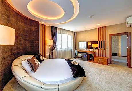 King Suite - Smoking