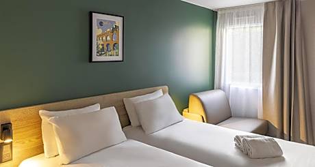Comfort Twin Room with Sofa Bed - Non-Smoking
