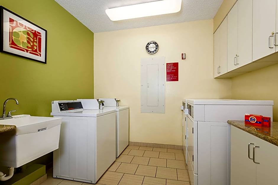 Sonesta Simply Suites Houston Brookhollow