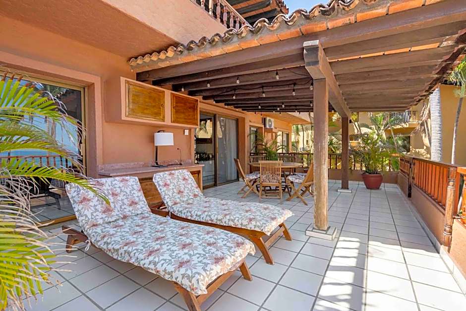 Hermoso alojamiento en los Tules, frente al mar en medio de hermosos jardines, es Unico!!!