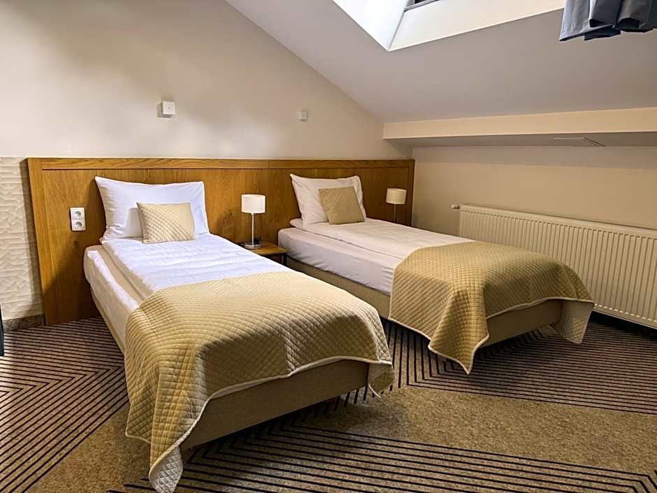 IRIS Aparthotel