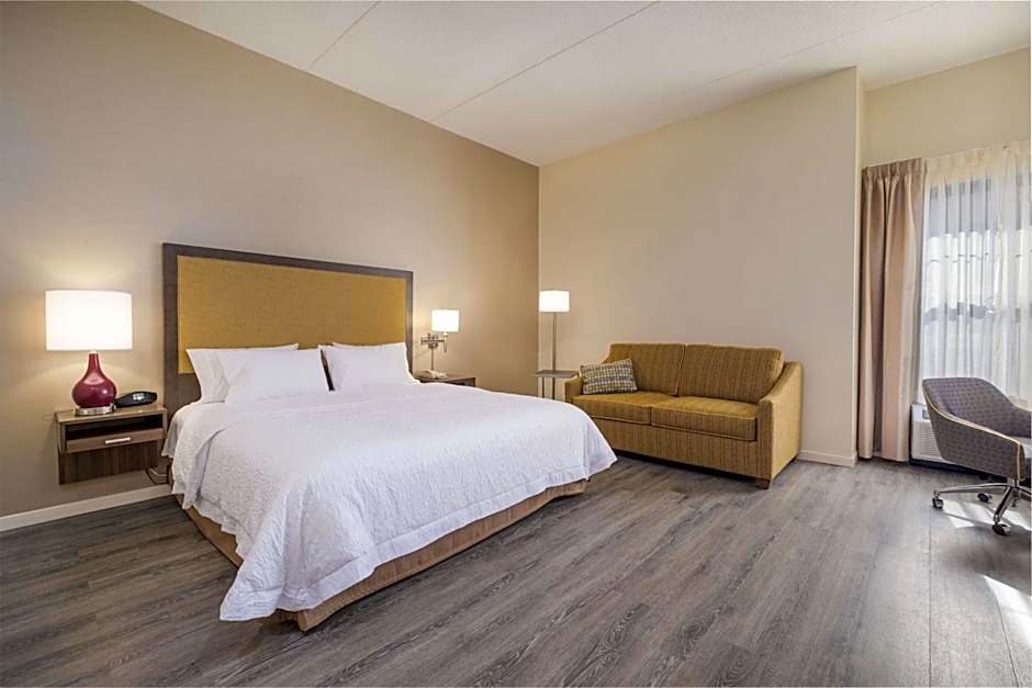 Hampton Inn By Hilton Waterville
