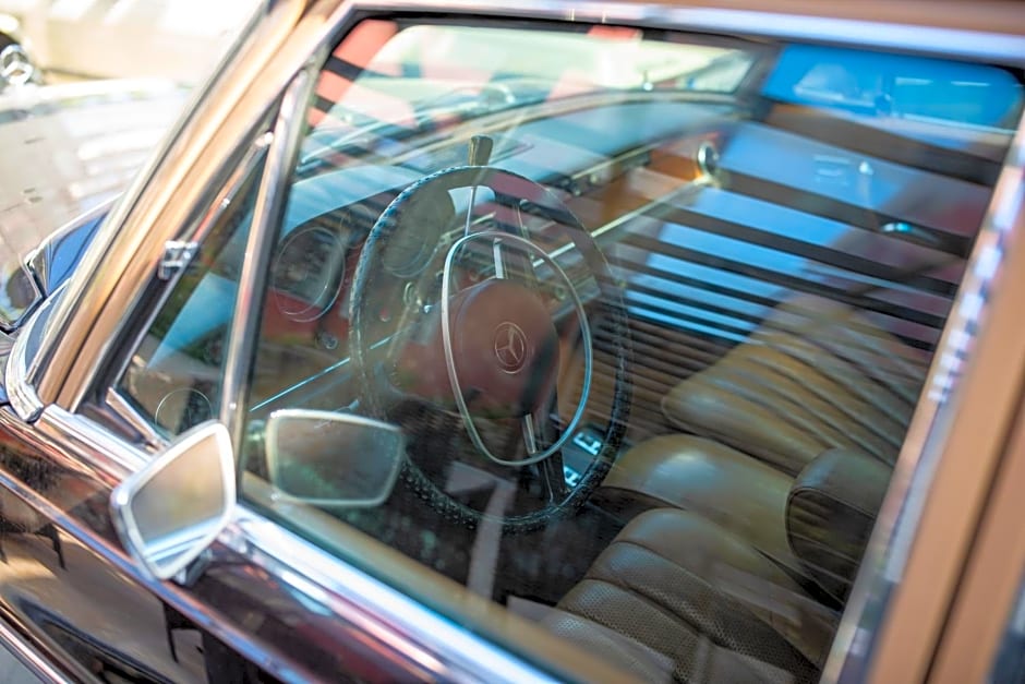 Goldenburg Residence