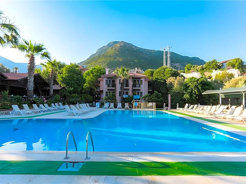 Club Pink Palace Hotel