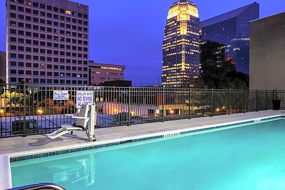 Hampton Inn By Hilton & Suites Winston-Salem Downtown