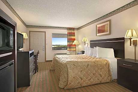 King Room - Disability Access/Non-Smoking