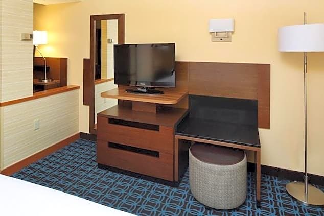 Fairfield Inn & Suites by Marriott Newark Liberty International Airport