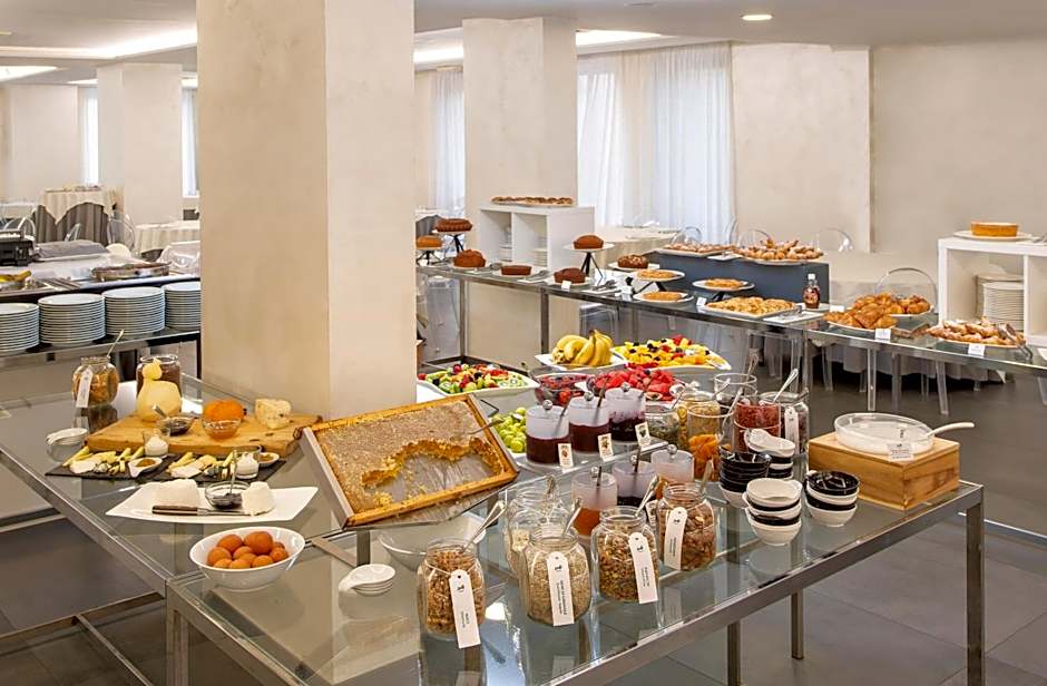 Sport Village Hotel & Spa
