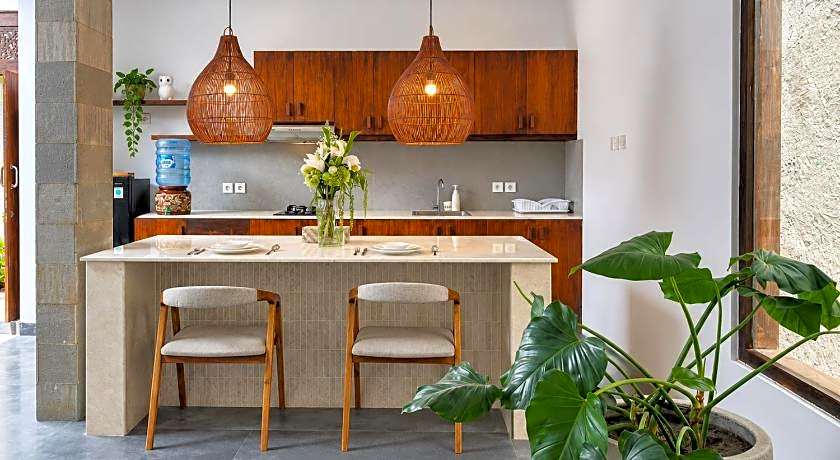 Apple Villa and Studio Seminyak