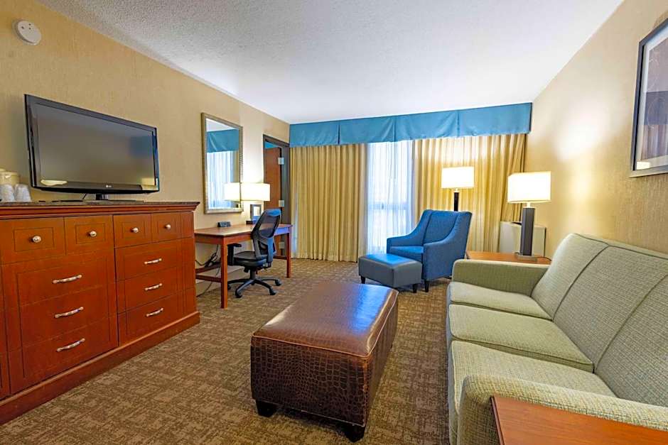 Pear Tree Inn St. Louis Near Union Station