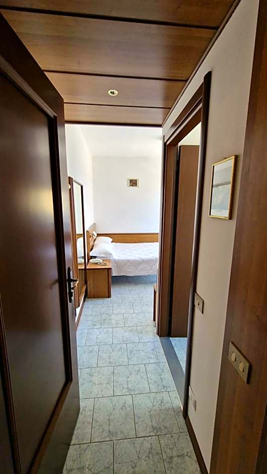 Hotel Montegrino Lakeview