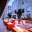 Sandbourne Santa Monica, Autograph Collection