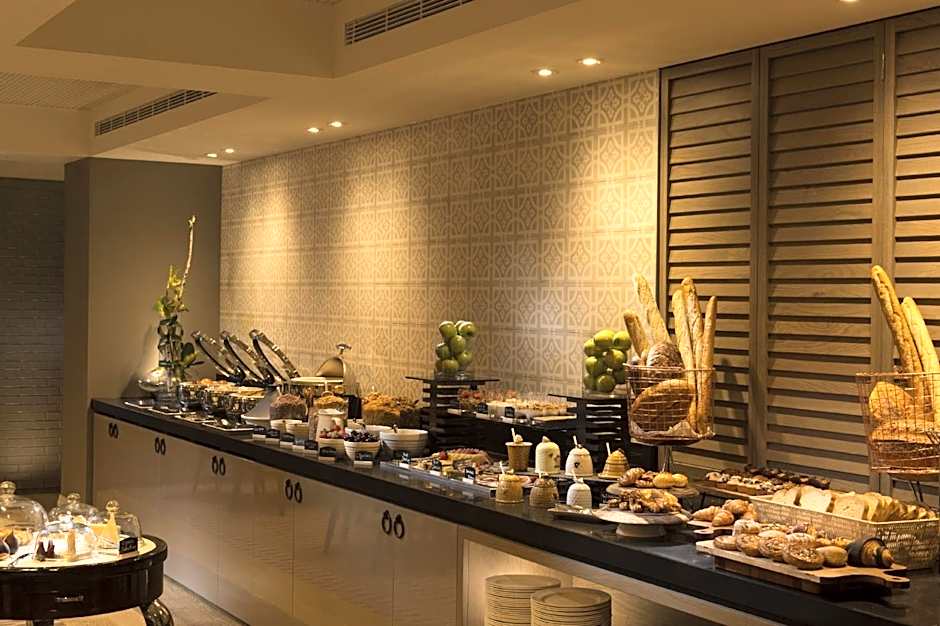 Mayfair Hotel Adelaide by IHG
