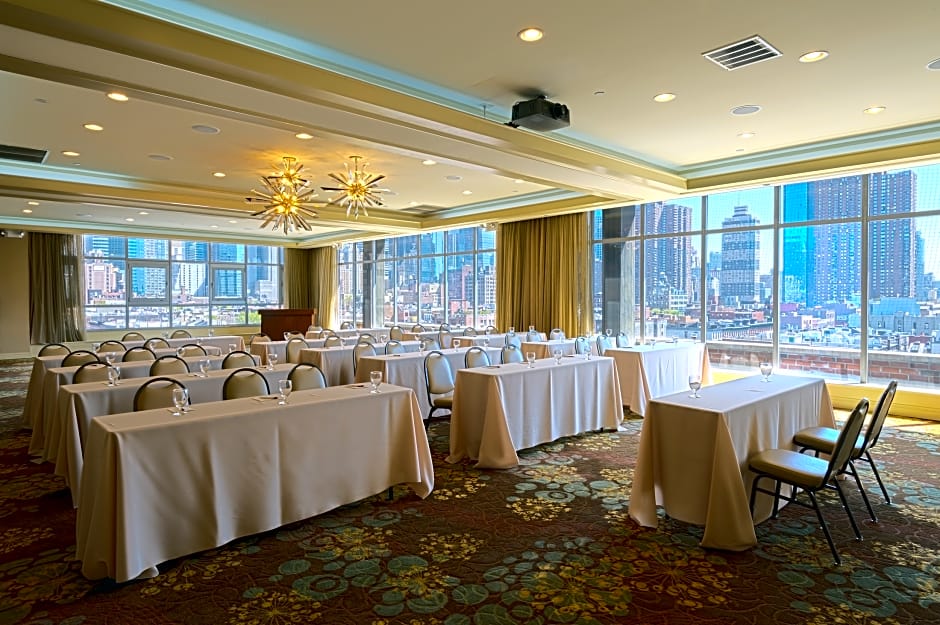 The Skyline Hotel New York