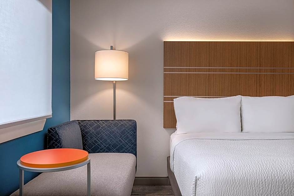 Holiday Inn Express & Suites Dripping Springs - Austin Area By IHG
