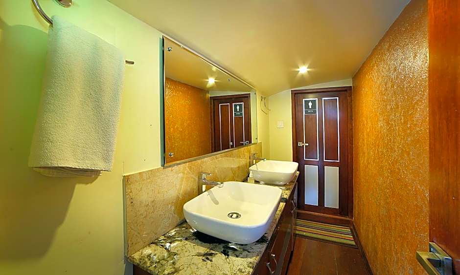 Indiavacationz Houseboats