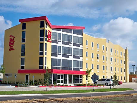 Red Roof Inn & Suites Beaumont
