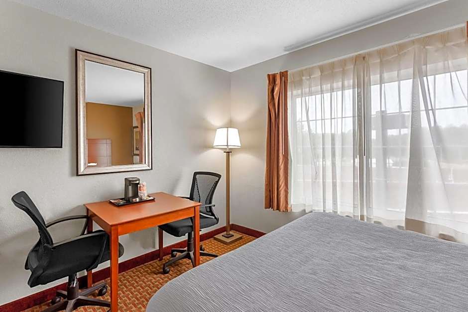 Quality Inn Near Interstate I94