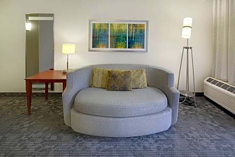 One-Bedroom King Suite