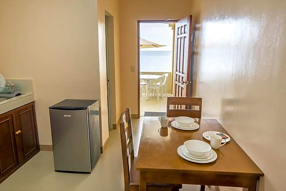 Kellocks' Seaview Apartelle