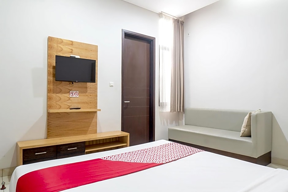 Super OYO 794 Ln 9 Bandung Guest House