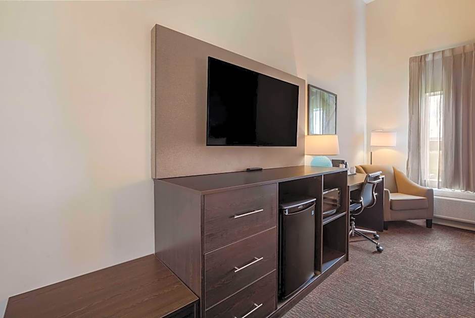 La Quinta Inn & Suites by Wyndham Sulphur (Lake Charles)