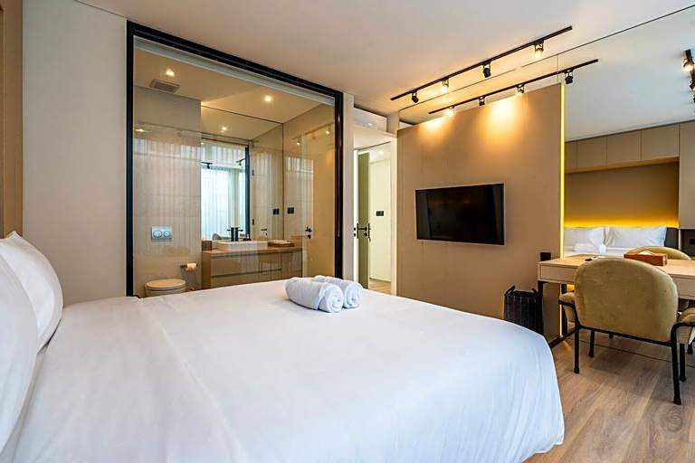 Oasis 9 by Hombali