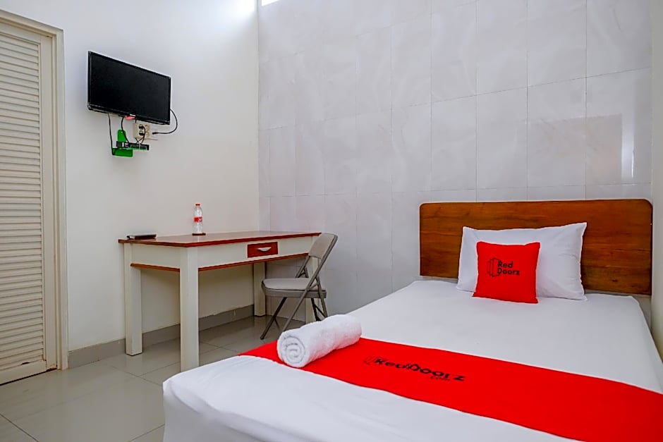 RedDoorz @ Syariah House Purwokerto