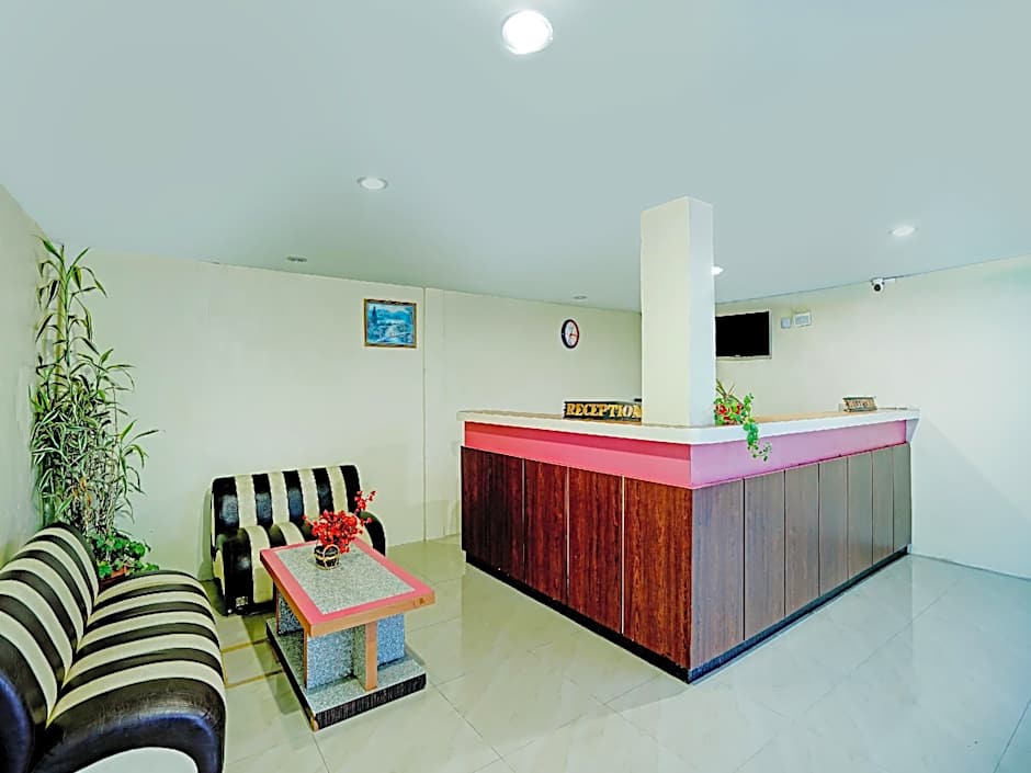 OYO 90331 Hotel Toba Shanda