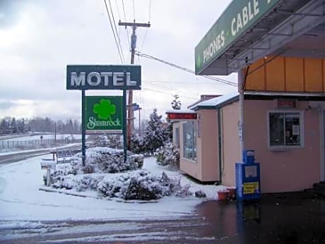 Shamrock Motel