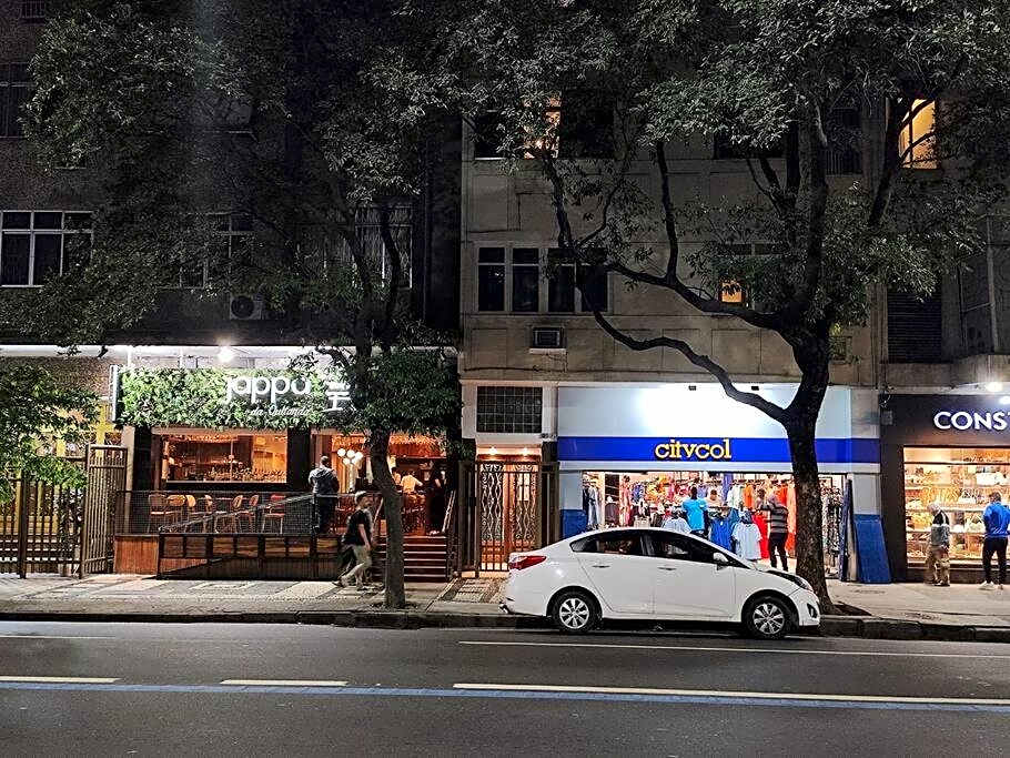 Apê completo em Copacabana/RJ.