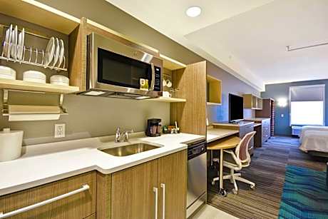 Studio Suite with Two Queen Beds - Hearing Access/Non-Smoking