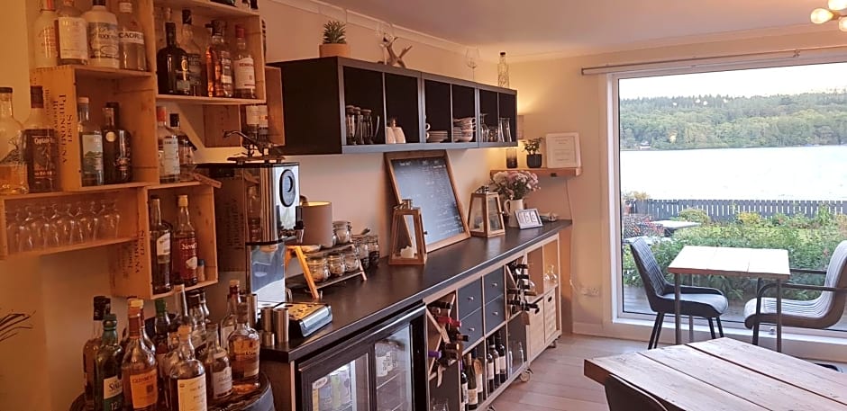 Airanloch Bed & Breakfast, Loch Ness, Adult Only