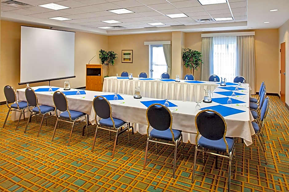 Fairfield Inn & Suites by Marriott Toronto Brampton