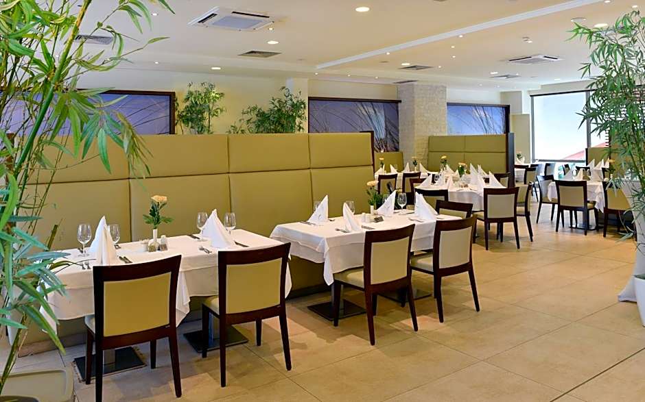 Flamingo Grand Hotel & Spa