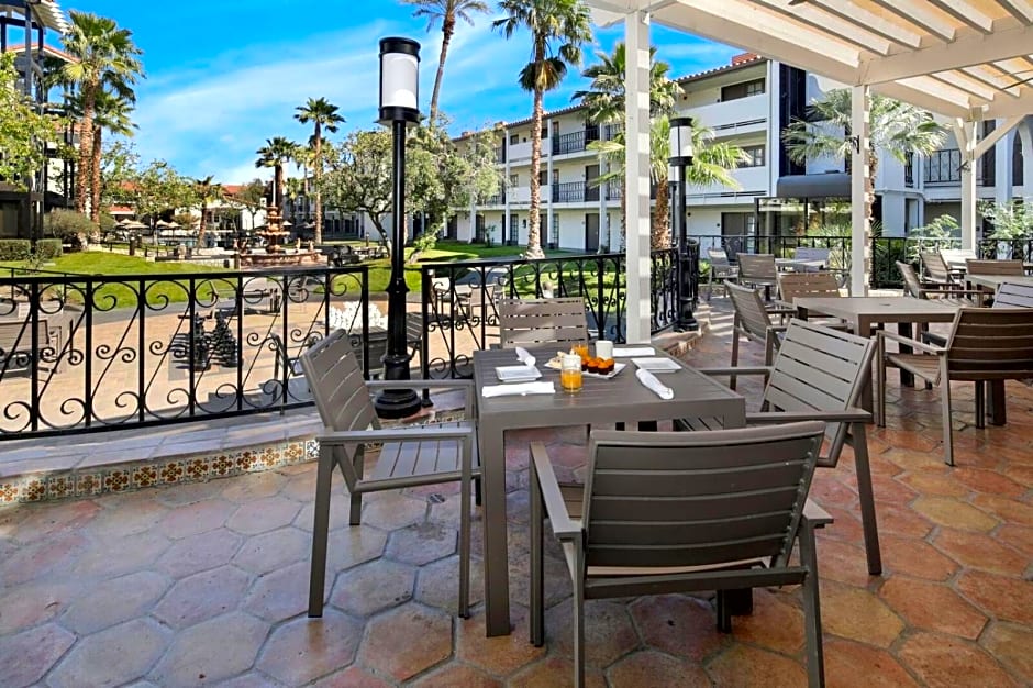 Embassy Suites by Hilton Palm Desert