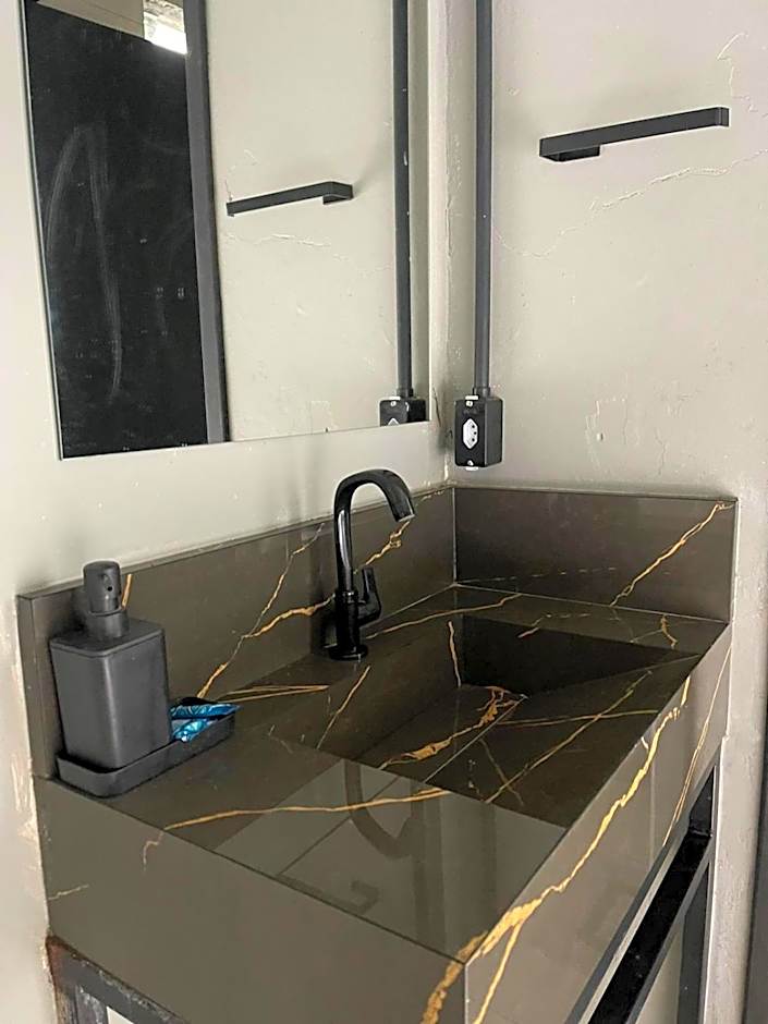 Esquina 8 Suítes Confort & Hostel