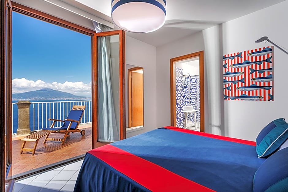 Photo 1 of 6 of Deluxe, Sea View