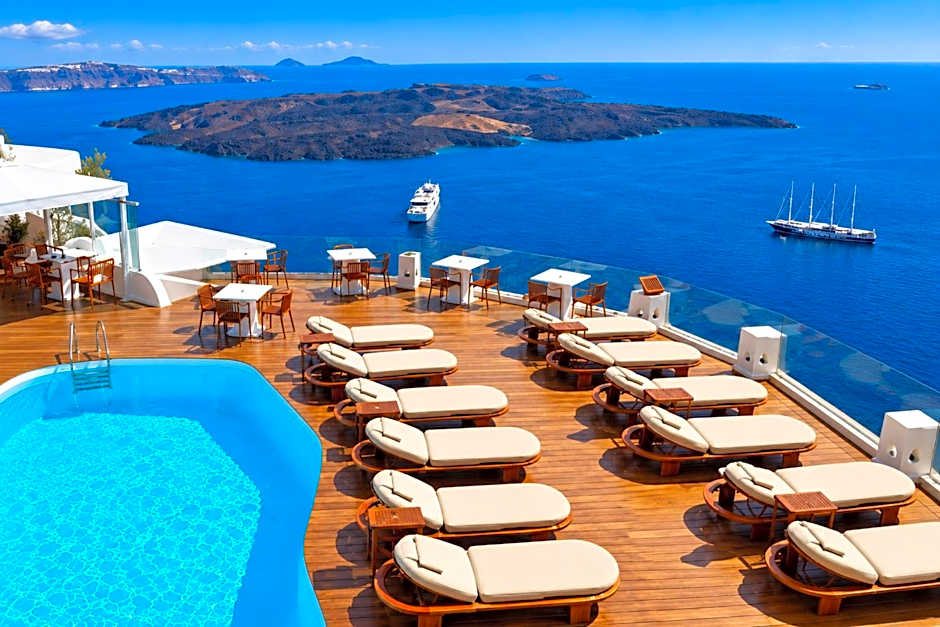Sun Rocks Boutique Hotel - Caldera View Suites & Sunset Dining Experience