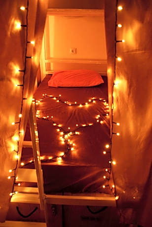 1 Bunk Bed Mixed Dormitory