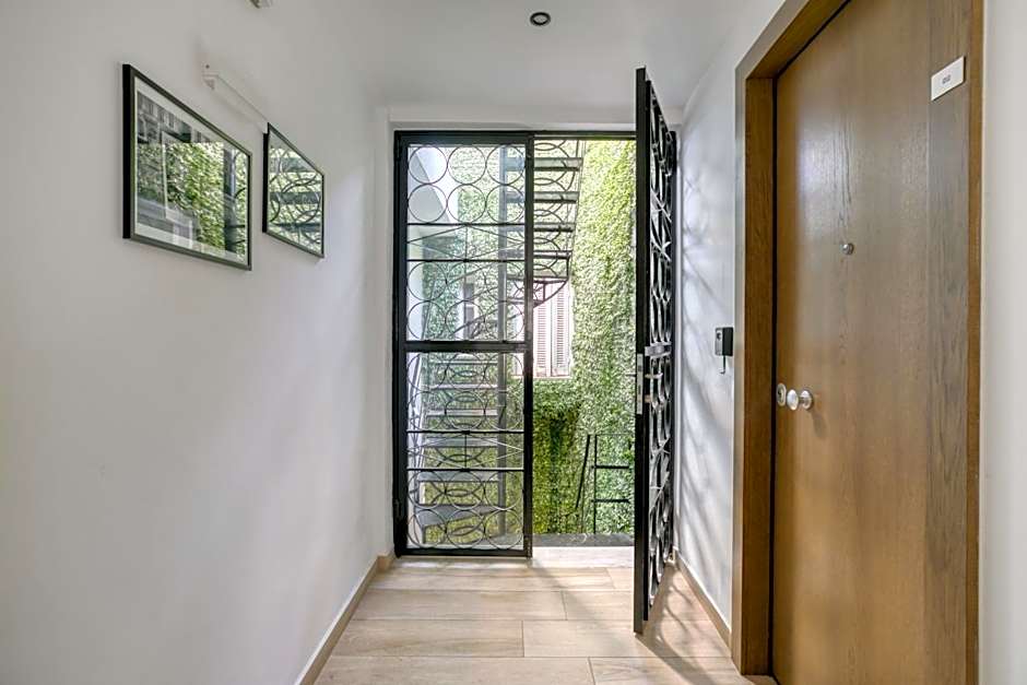 Elia Kolonaki Luxury Apartments