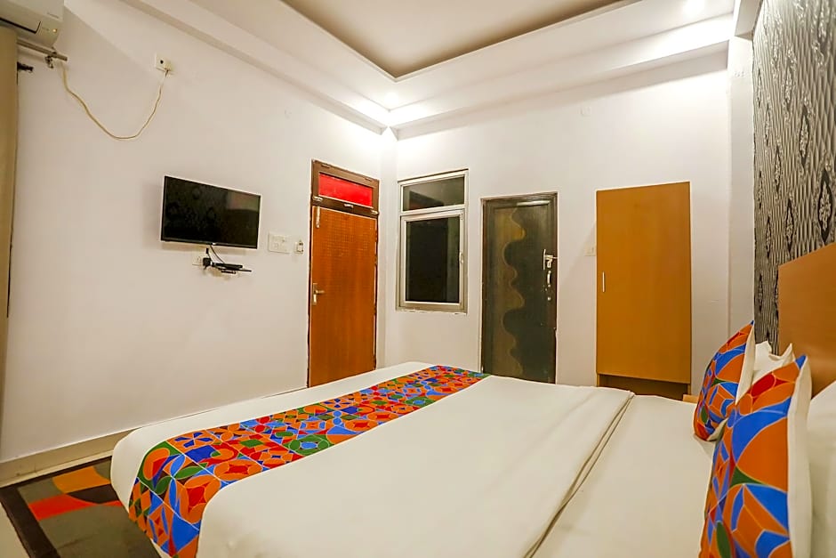 FabHotel Pranjul Inn